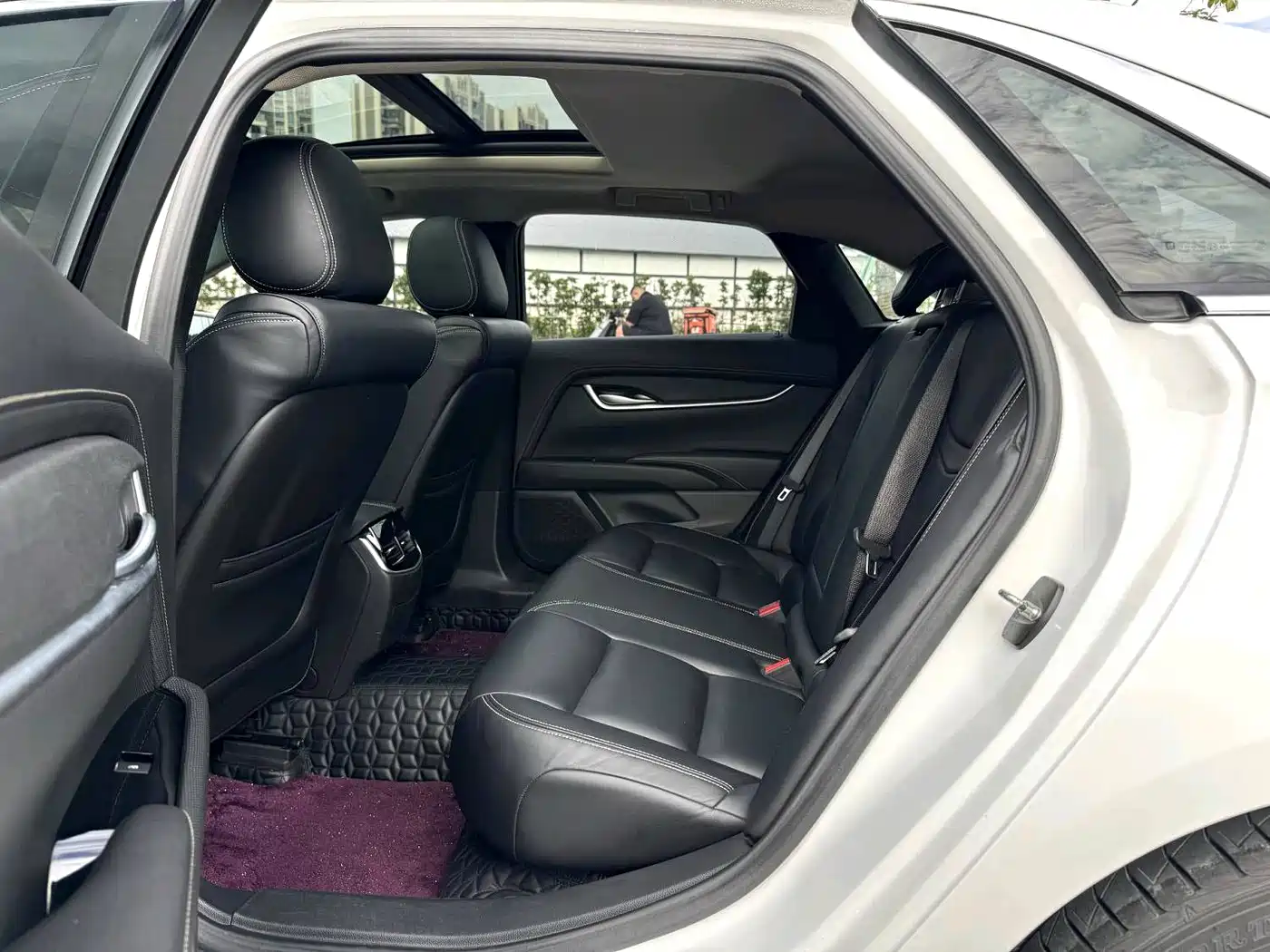 Photo 12 - Cadillac XTS