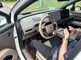 Фото 4 - Li Auto i6
