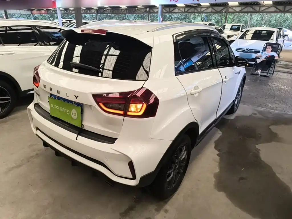 Geely Vision X3 2022 2021 PRO 1.5L CVT Premium