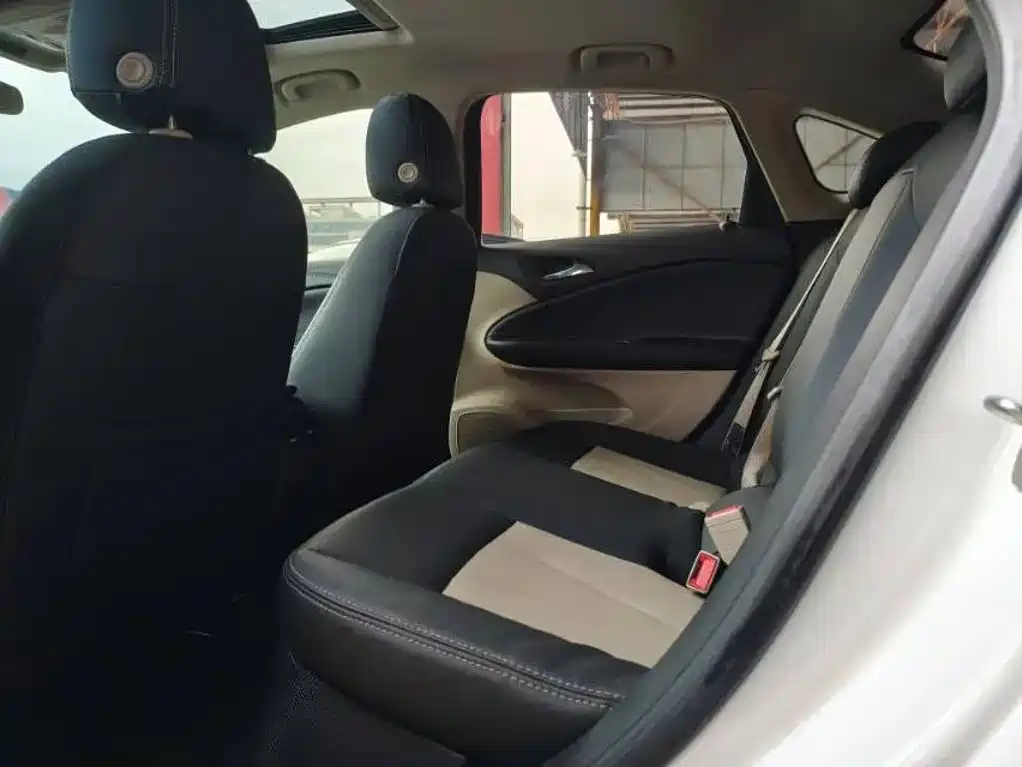 Фото 8 - Buick Verano