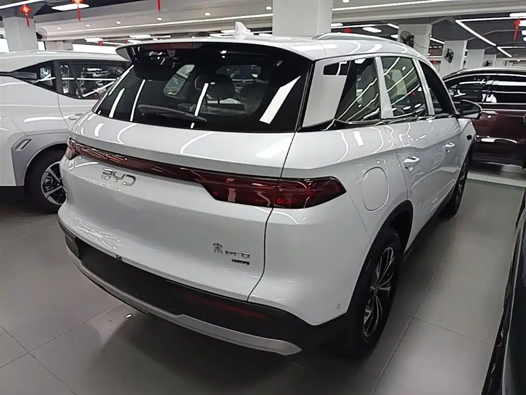 BYD Song Pro New Energy 2025 2nd Generation Smart Drive Edition DM-i 75KM Surpassing Type фото 7