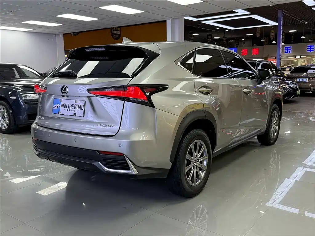 Lexus NX 2020 200 FWD Sharp Edition China VI фото 8