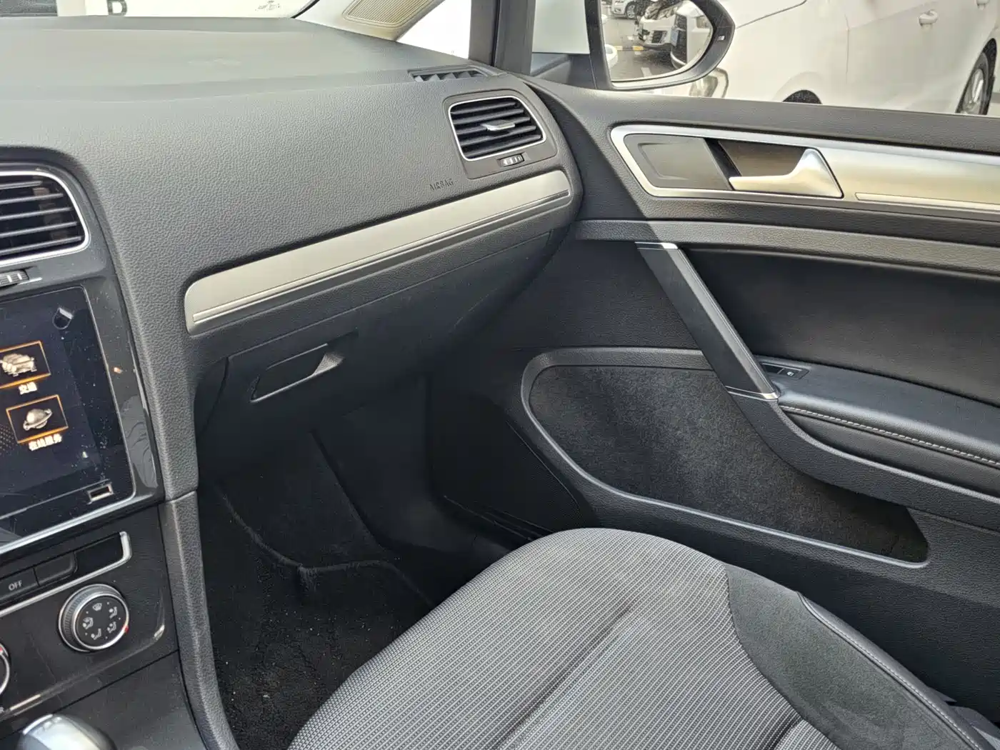 Volkswagen Golf 2020 280TSI DSG Comfort фото 9