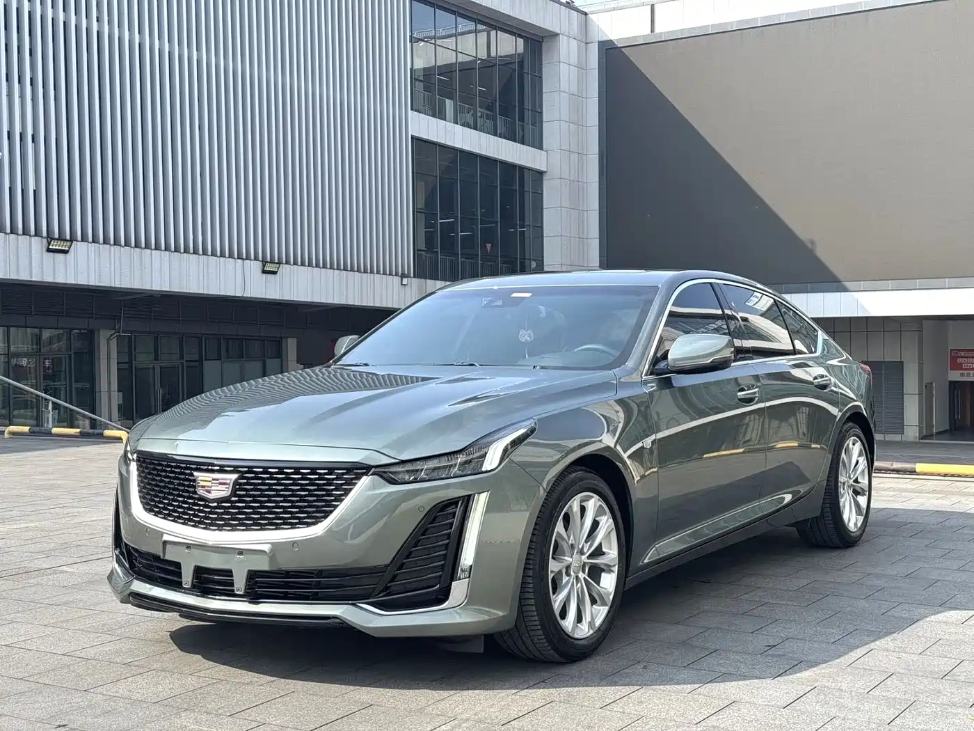 CADILLAC CT5