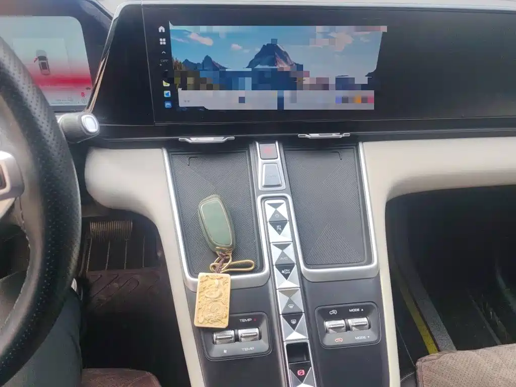 Haval Xiaolong MAX 2023 2023 1.5L Hi4 105 4WD Pilot Edition