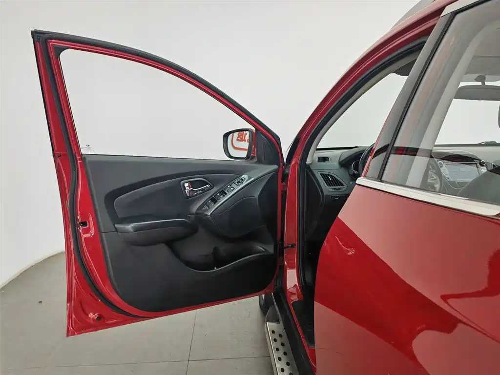 Hyundai Beijing Hyundai ix35 2013 2.0L Auto 2WD Smart GLS China IV фото 8