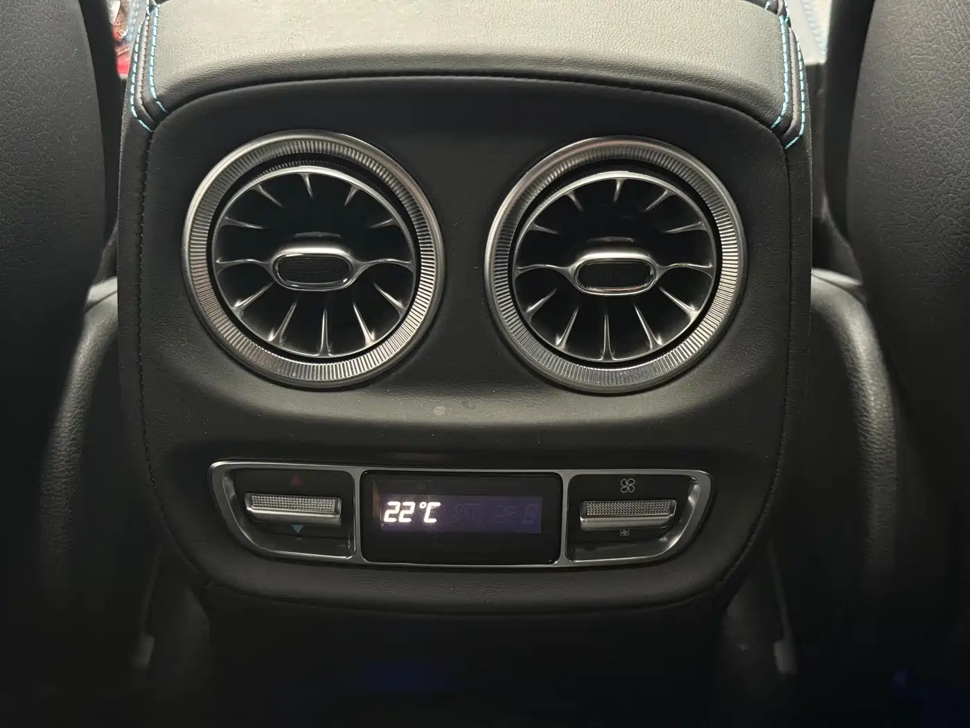 Mercedes-Benz G-Class New Energy 2025 G580 Launch Special Edition фото 12