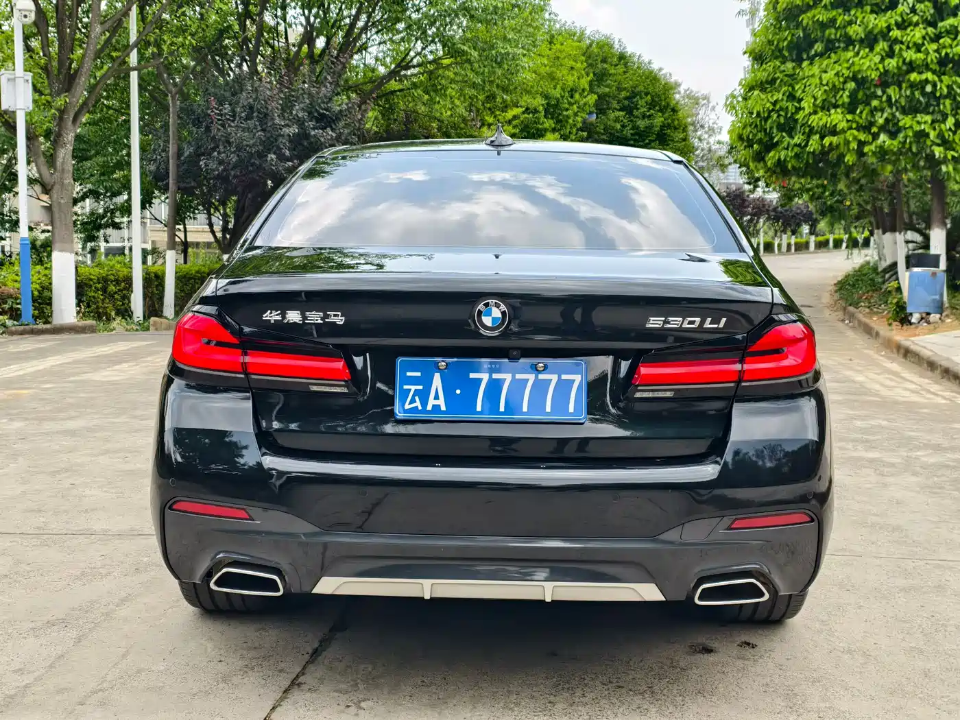 BMW 5 Series 2023 Facelift 530Li Leading M Sport Package фото 8