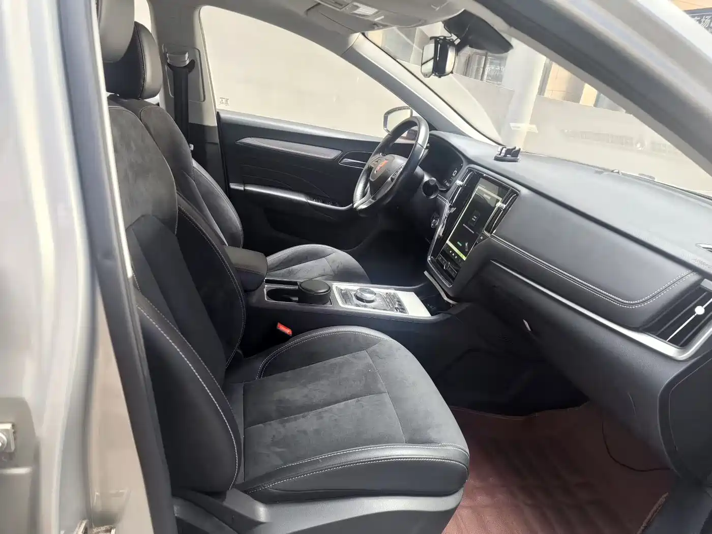 Roewe i6 New Energy 2017 2017 45T Hybrid Connected Smart Premium Edition