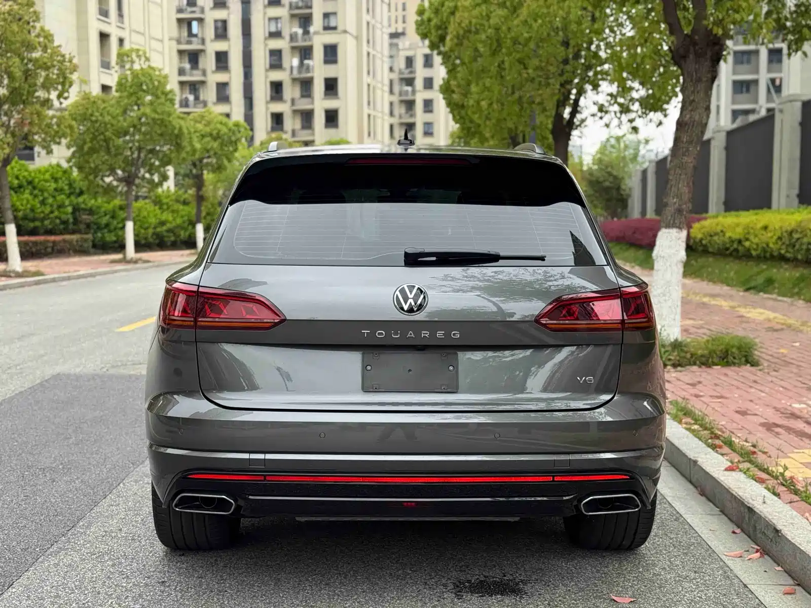 Фото 12 - Volkswagen Touareg