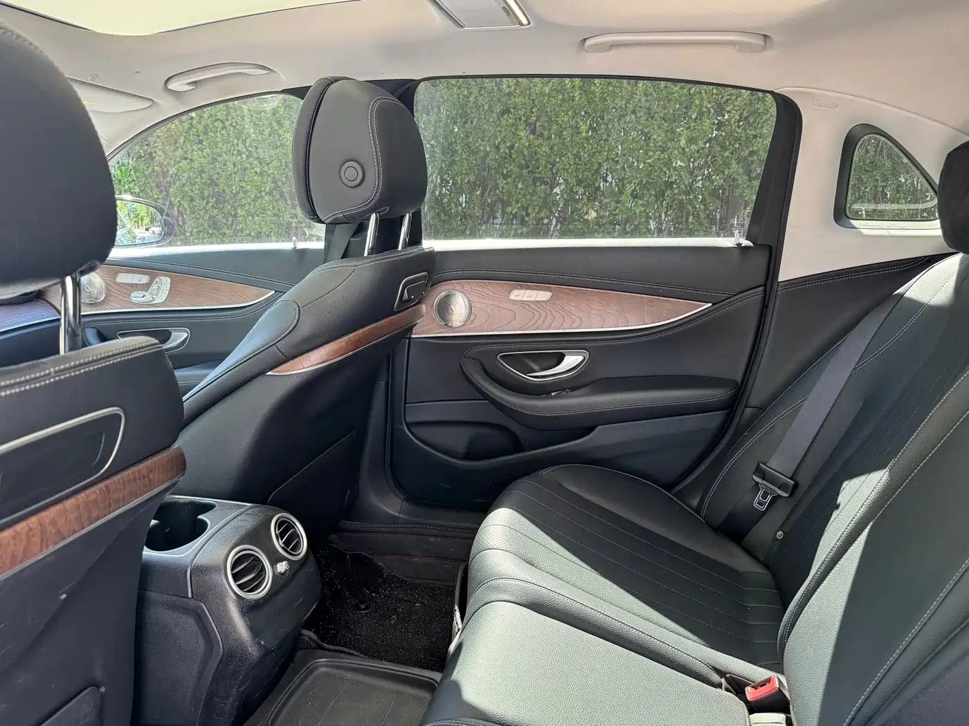Mercedes-Benz E-Class 2019 E 300 L Fashion фото 8