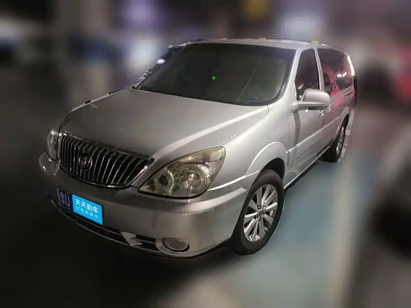 Buick GL8 2.4L BASE Comfort