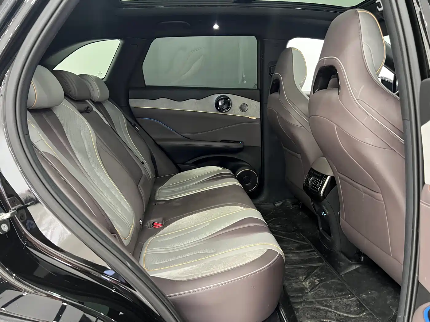 BYD Frigate 07 2024 Glory Edition DM-i 205KM Flagship фото 12
