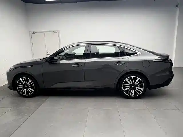 Changan Eado 2025 2025 Model Year Facelift 1.5T 500Bar Premium Edition