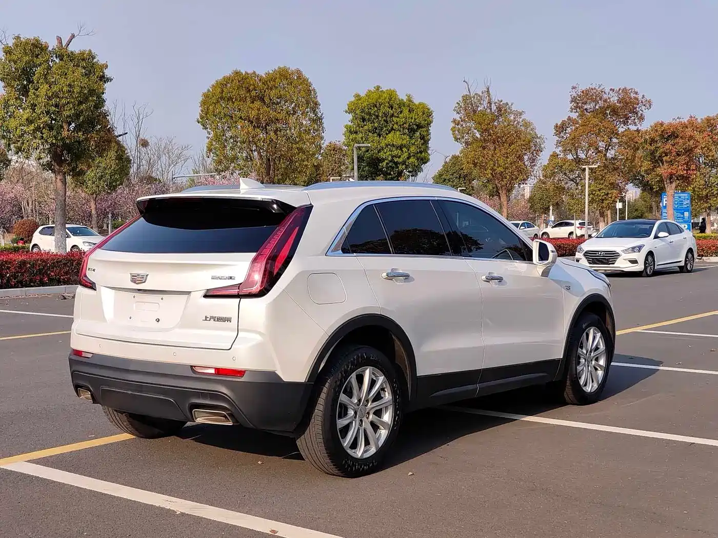 CADILLAC XT4
