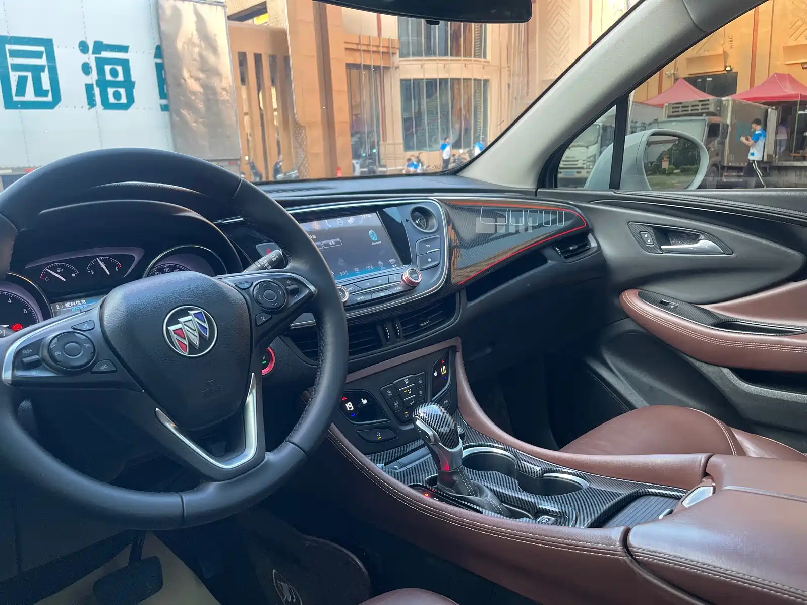 صورة 16 - Buick Envision Plus