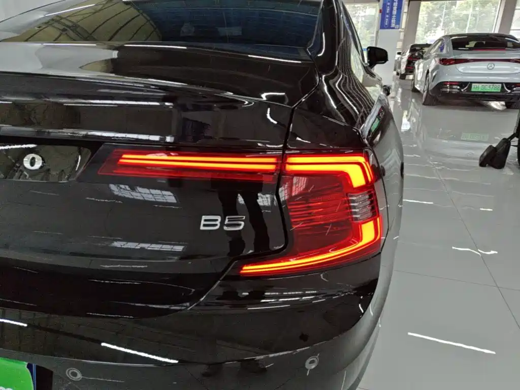 Volvo S90 2025 2025 B5 Zhiyuan Luxury Edition