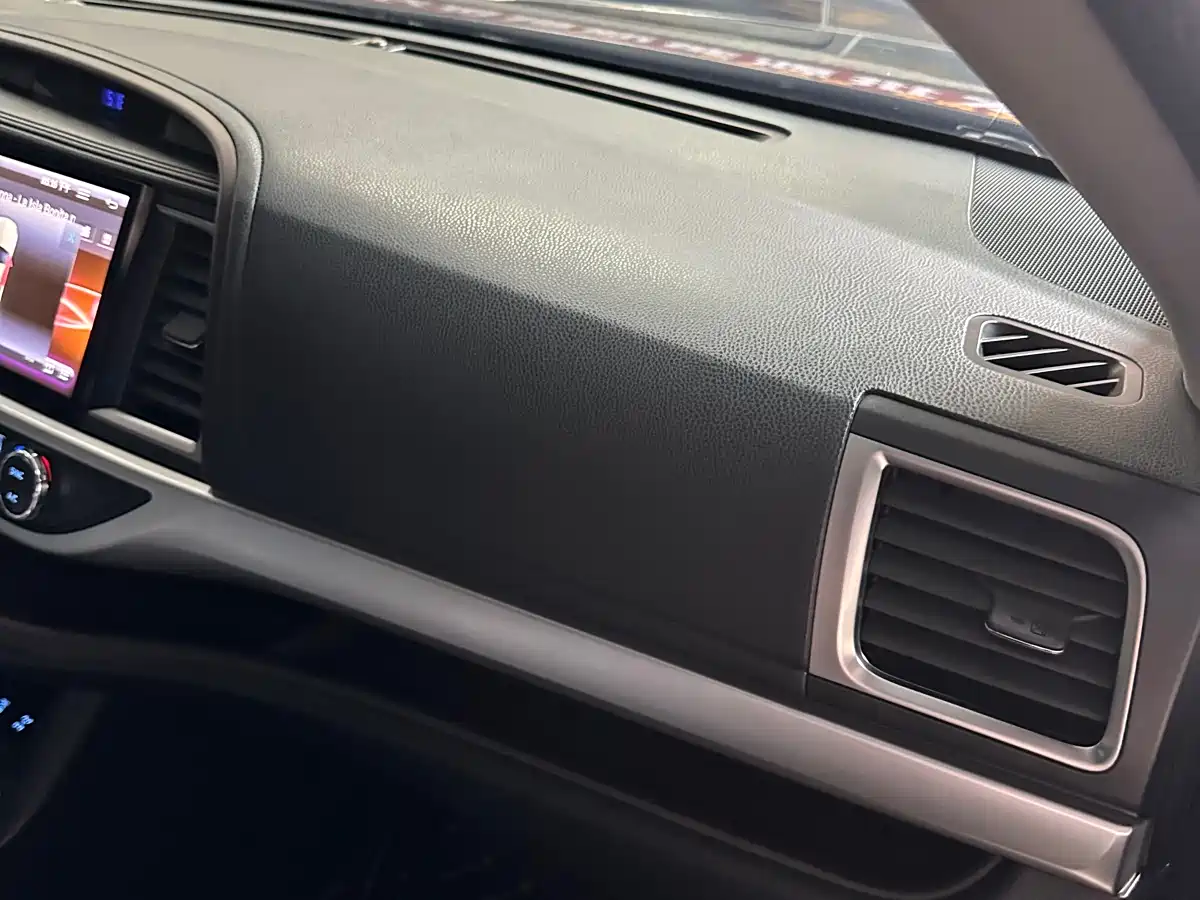 Toyota Highlander 2015 2.0T AWD Luxury Edition 7-seater фото 25