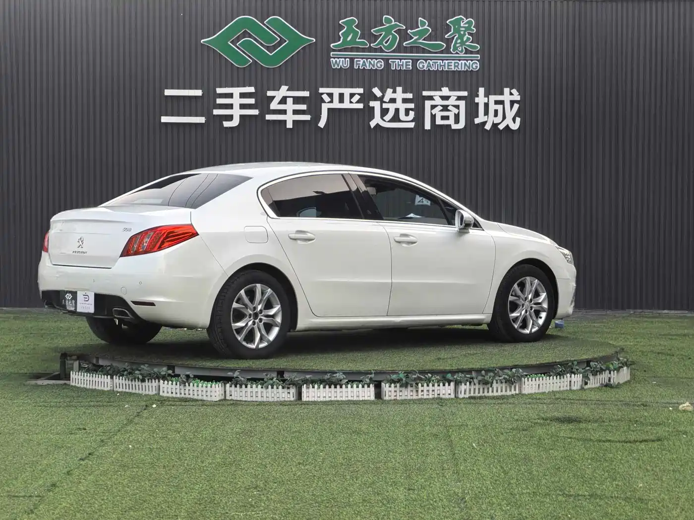 Peugeot 508 2012 2.3L Automatic Smart Edition фото 21