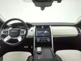 Photo 5 - Land Rover Discovery