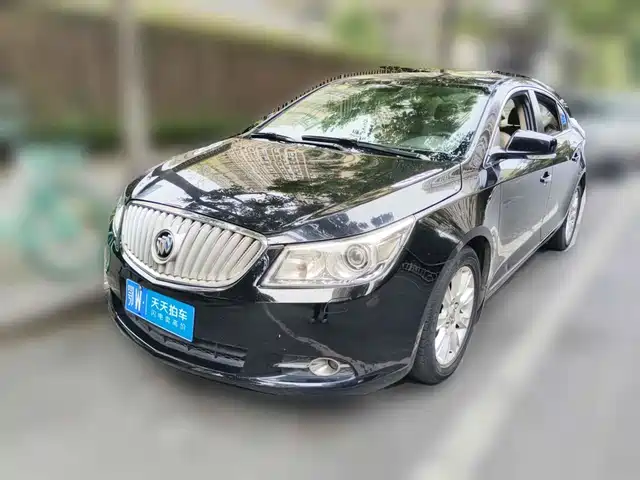Buick LaCrosse 2012 2.4L SIDI Luxury Edition — фото 1