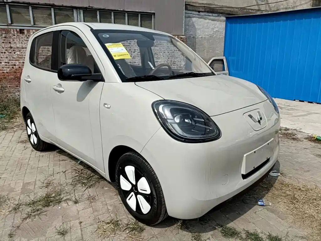 Wuling Motors Hongguang MINIEV 2026 2025 4-Door Advanced
