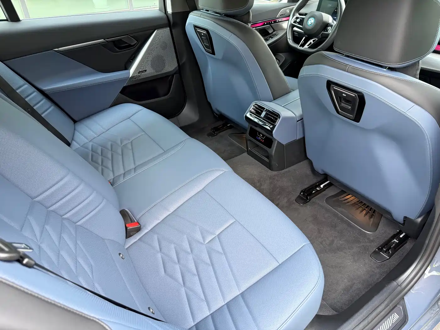 BMW i5 2024 2024 eDrive 35L Premium Model M Sport Package