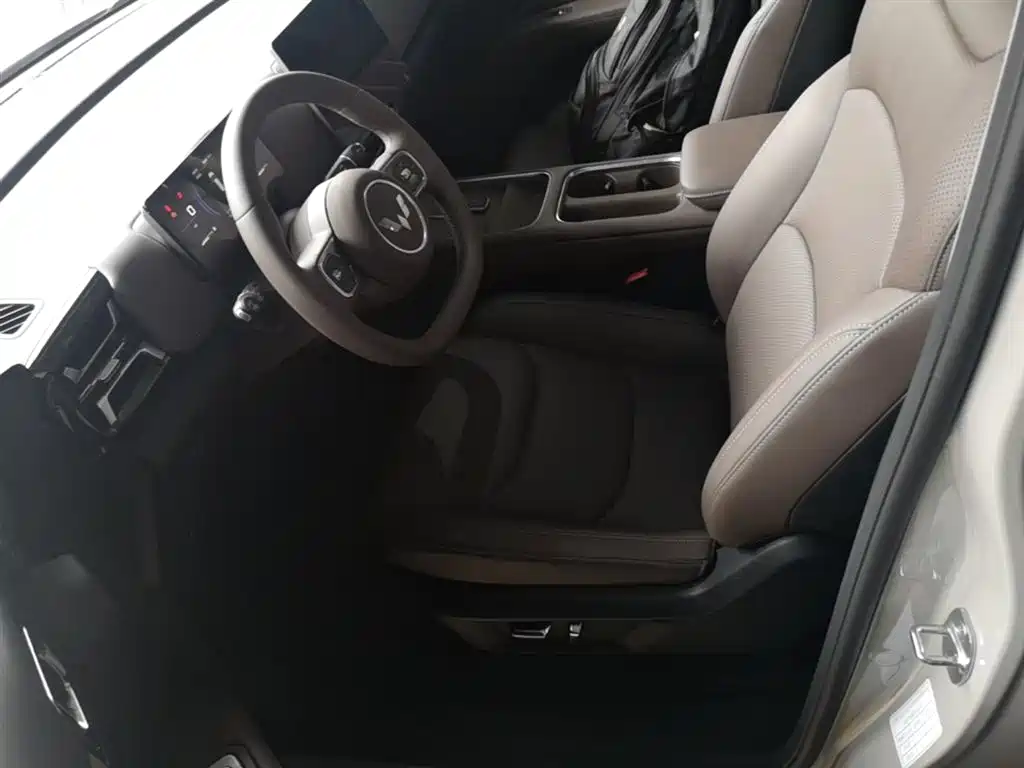 Wuling Motors Xingguang 730 New Energy 2025 2025 Model Plug-in Hybrid Base Version