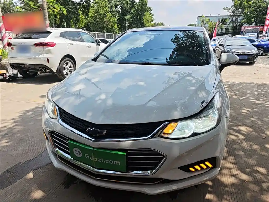 Chevrolet Cruze 2018 320 Automatic Pioneer Sunroof Edition фото 3