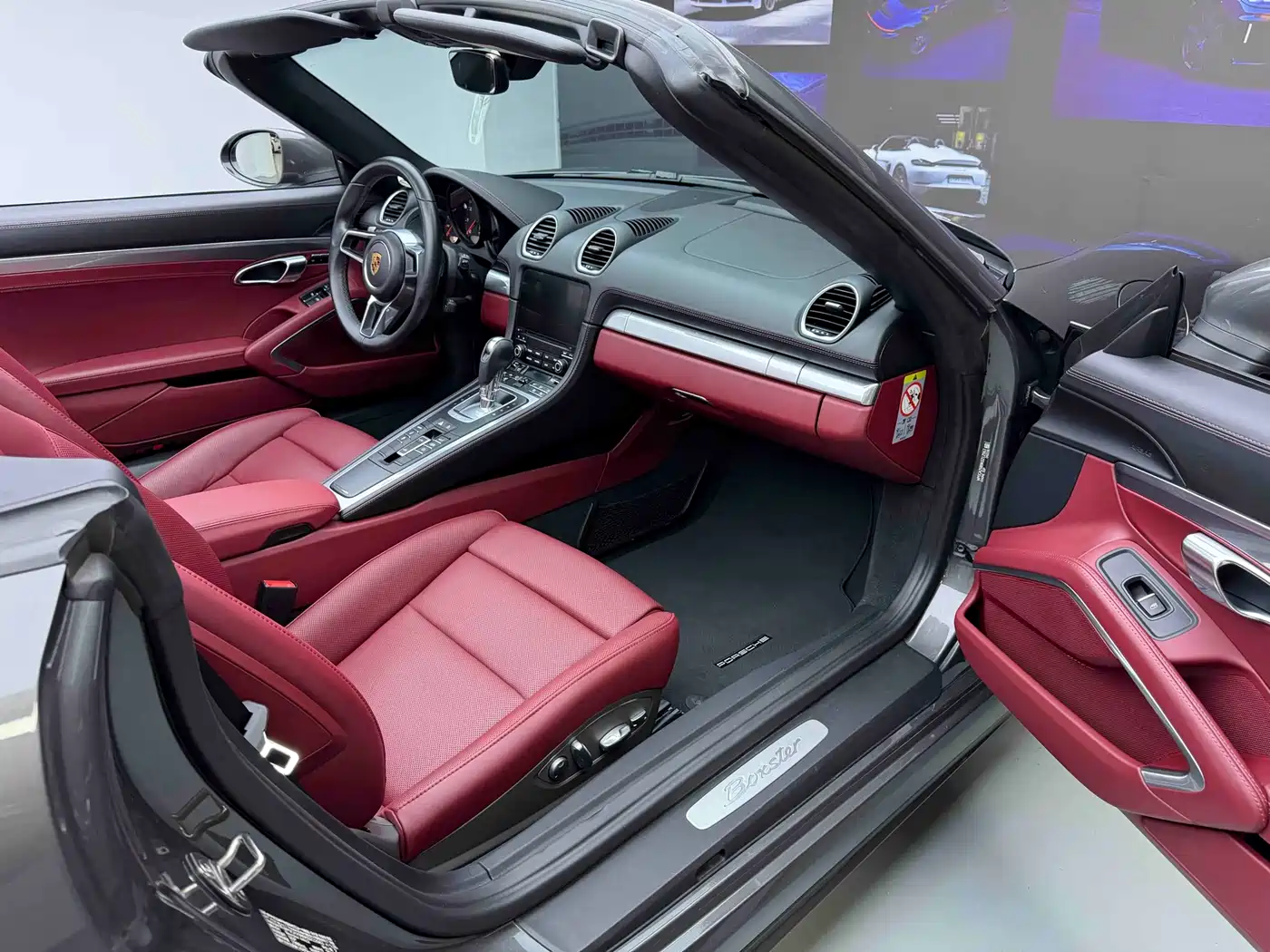 Porsche 718 2018 Boxster 2.0T фото 6