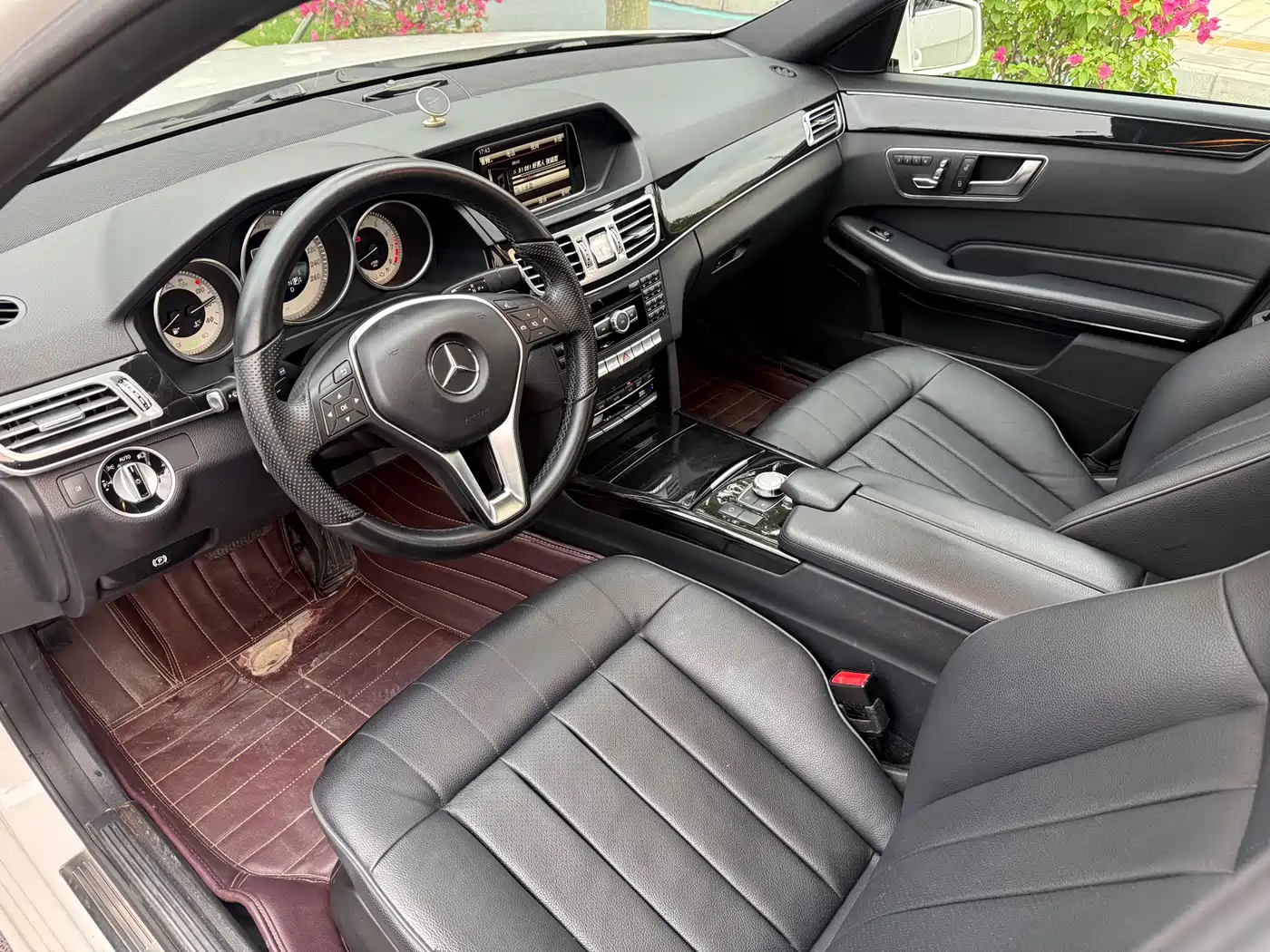 Mercedes-Benz E-Class 2015 E 260 L Sport фото 9
