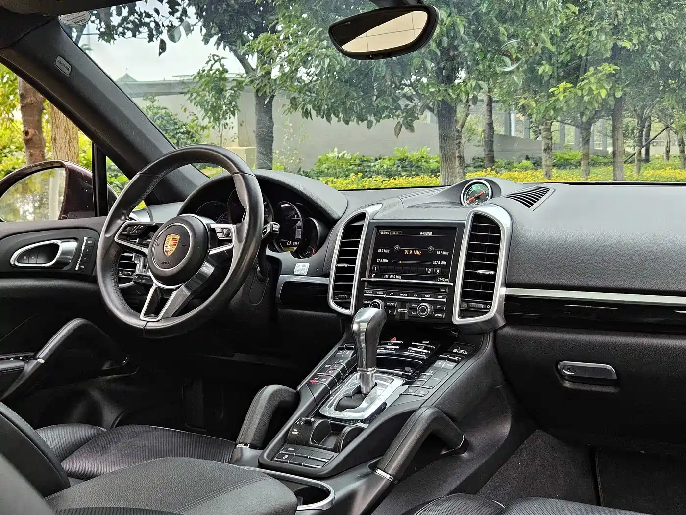 Porsche Cayenne фото 25