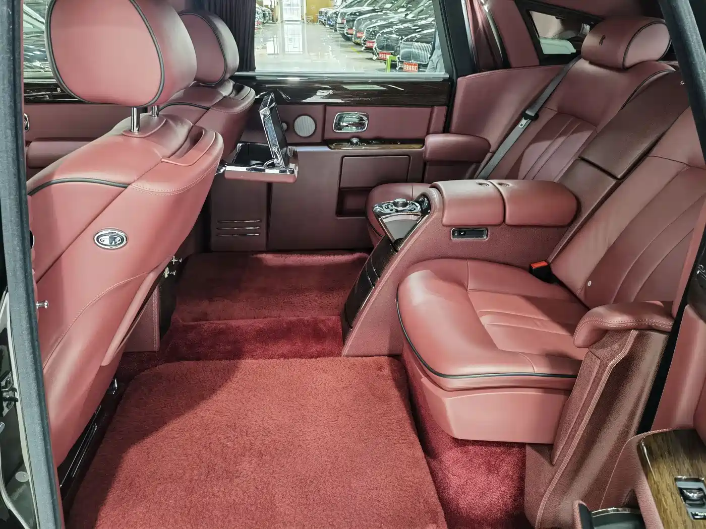 Rolls-Royce Phantom 2016 2013 6.7L Extended Wheelbase (EWB)