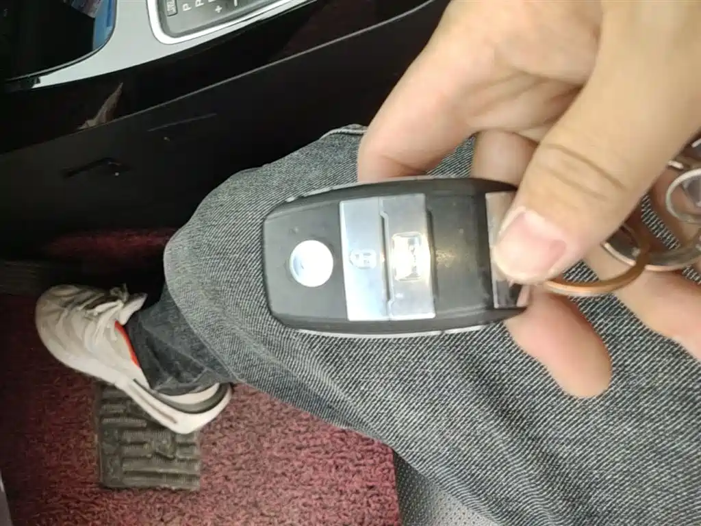 KIA K4