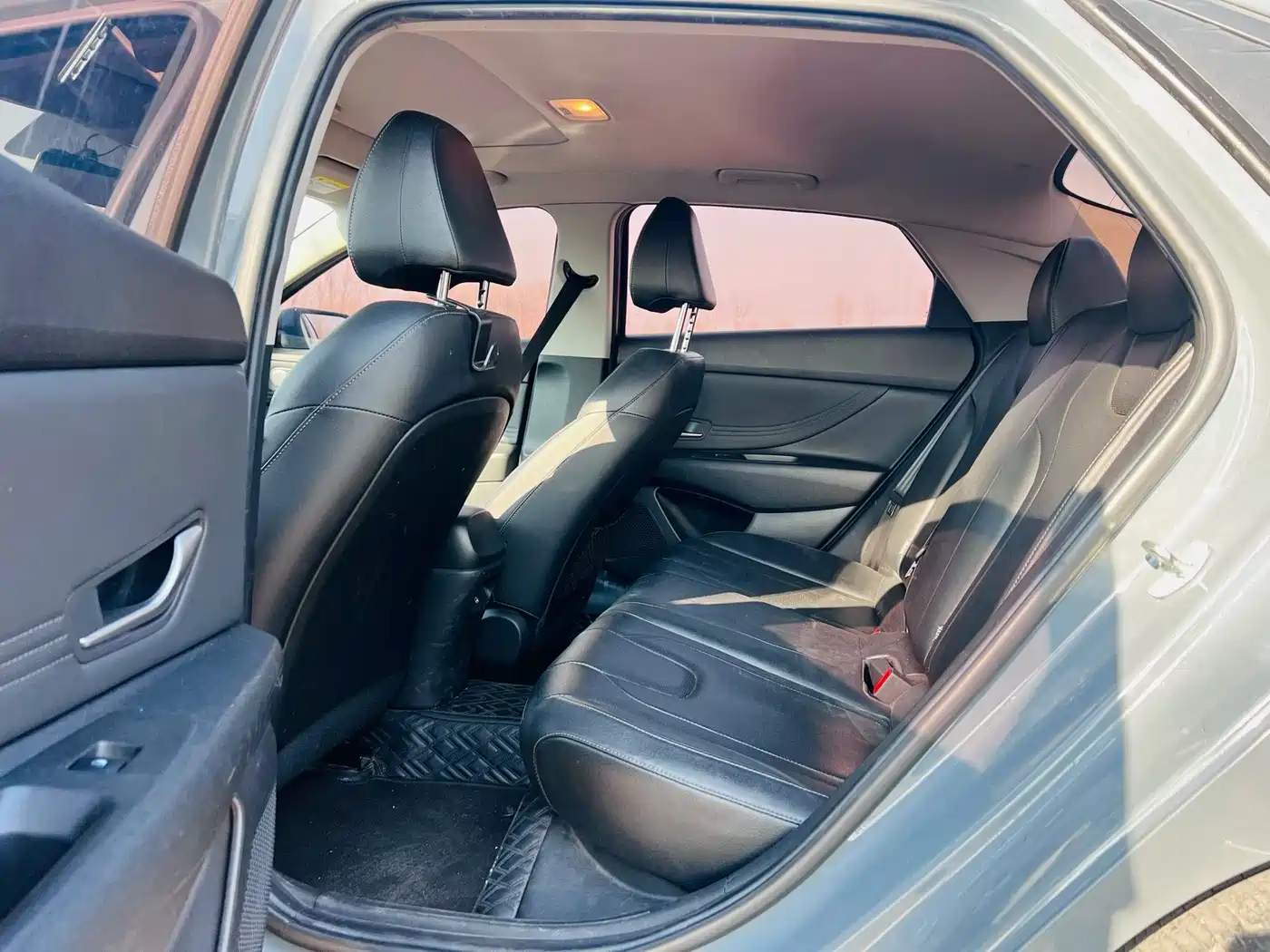 Hyundai Elantra 2021 1.5L CVT GLX Elite Edition фото 6