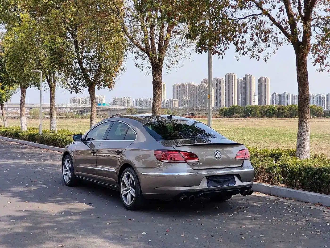 Volkswagen FAW-Volkswagen CC 2015 1.8TSI Luxury фото 6