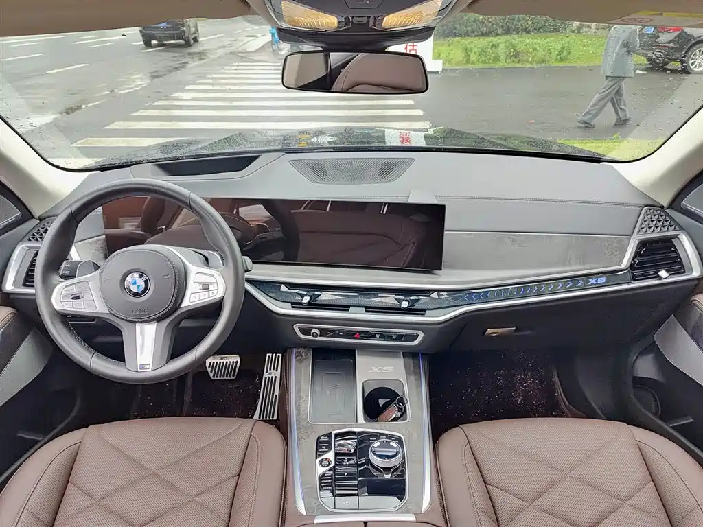 BMW X5 2023 xDrive 30Li Premium M Sport Package фото 10