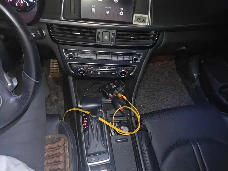 Kia K5 2016 1.6T Automatic LUX фото 16