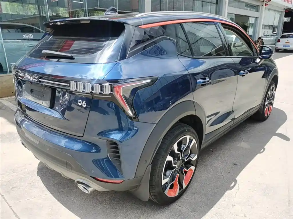 Lynk & Co 06 2020 1.5T Halo фото 7