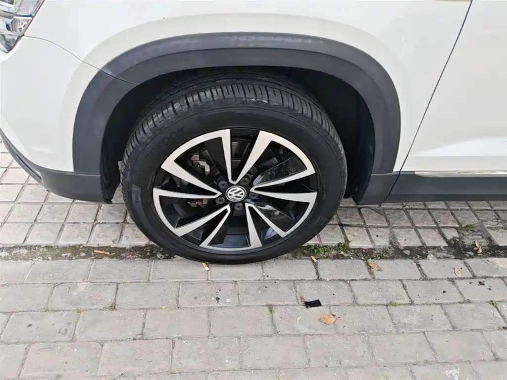 Volkswagen Tharu 2020 330TSI 4WD Luxury Edition China VI фото 23