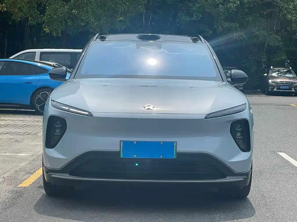 Фото 2 - NIO ES6
