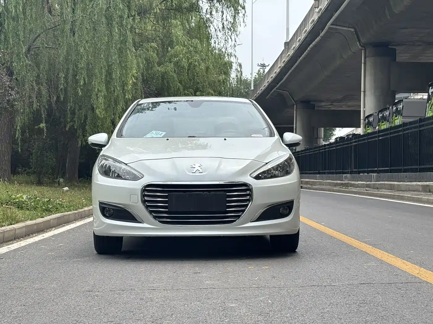 Peugeot 308 2014 Model Joy Edition Classic 1.6L Manual Trend Style фото 2