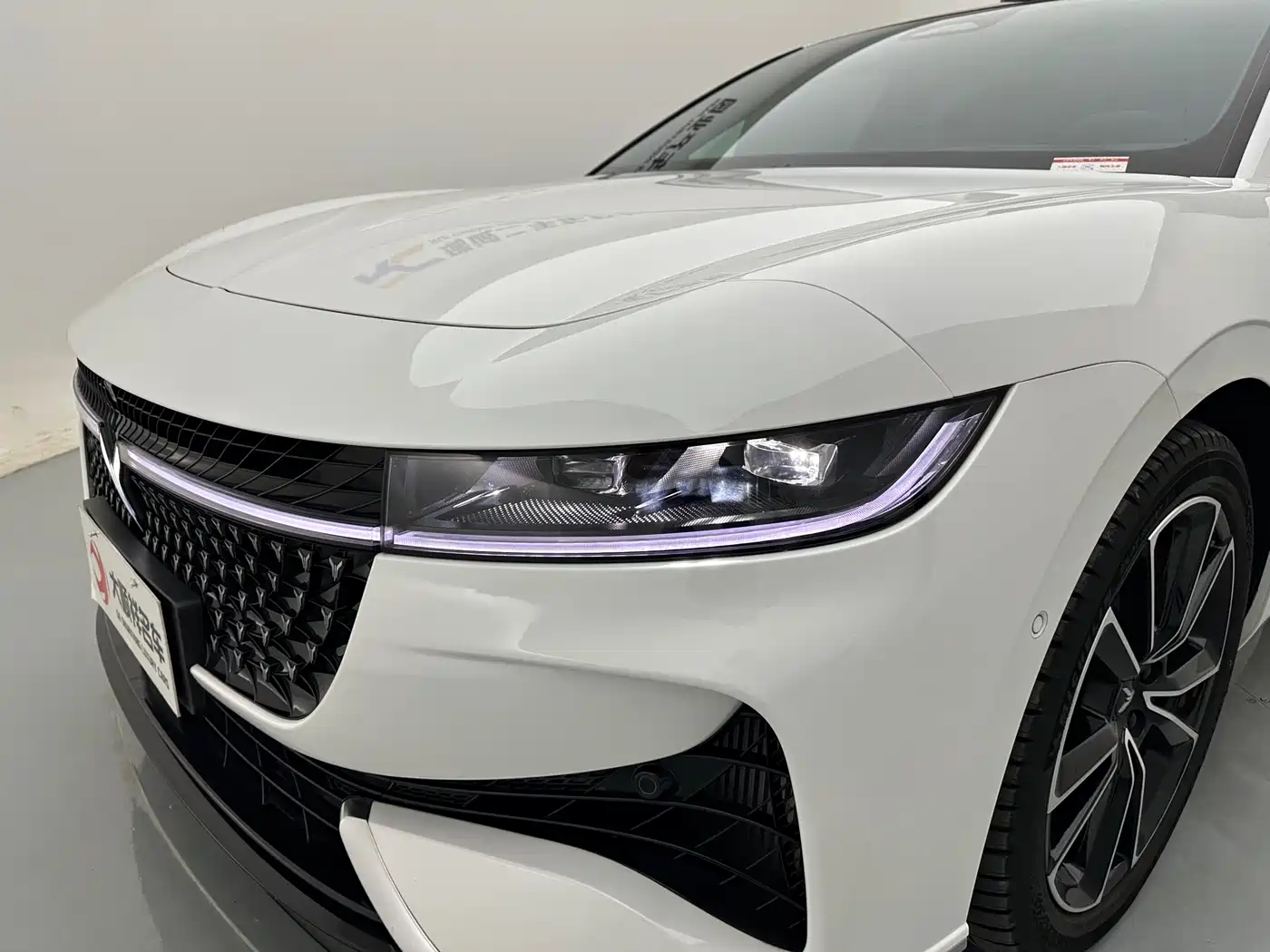 Voyah Auto VOYAH Zhuiguang 2024 PHEV AWD Ultra Long Range Flagship фото 7