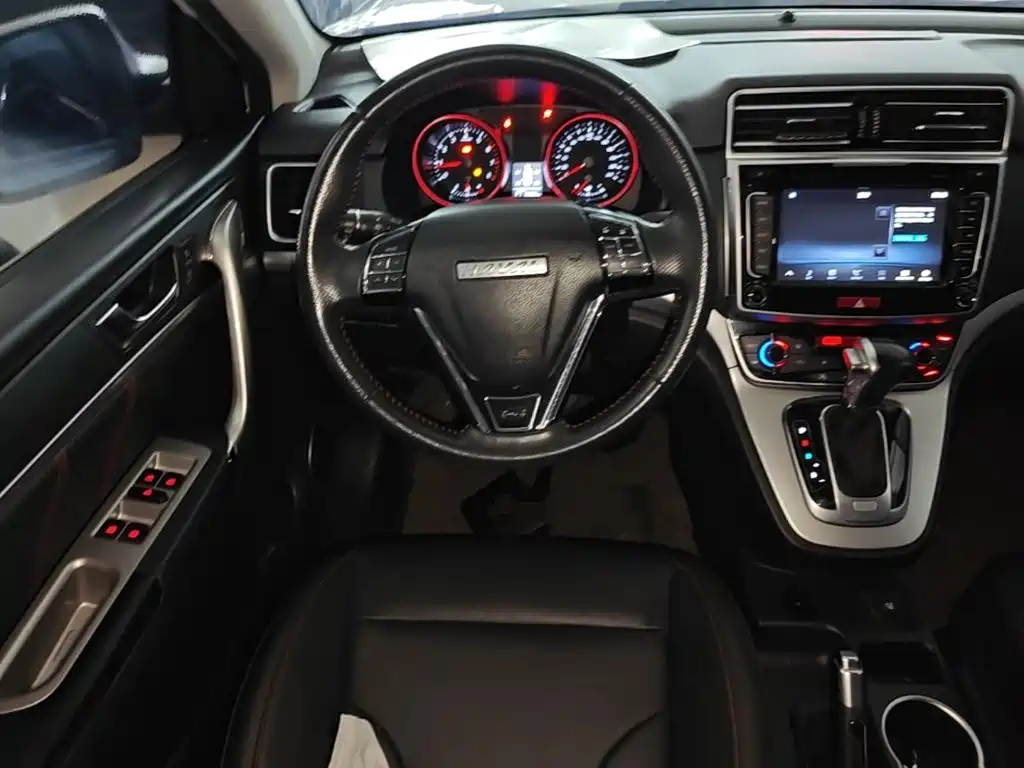 Фото 11 - Haval M6