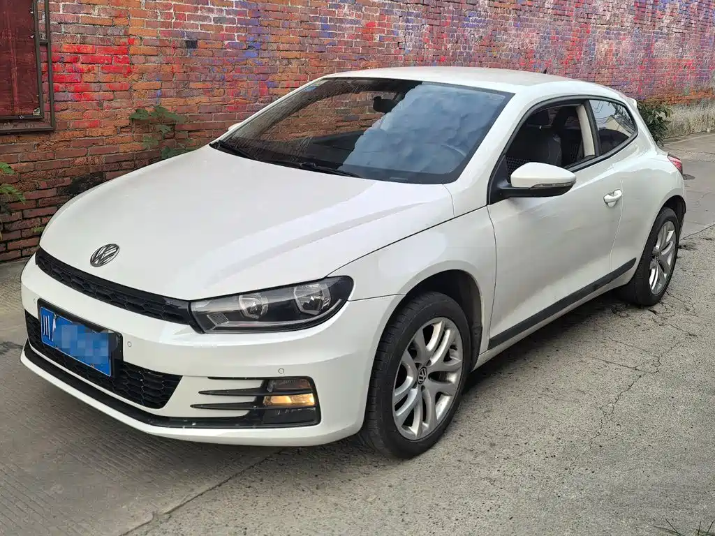 Фото 1 - Volkswagen Scirocco