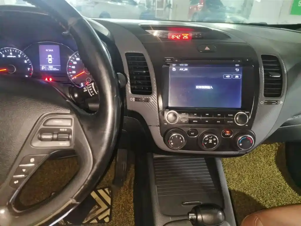 Kia K3S 2014 1.6L Automatic GLS фото 13