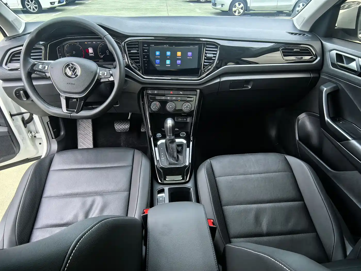 Volkswagen T-ROC 2022 280TSI DSG 2WD Comfort PLUS фото 7
