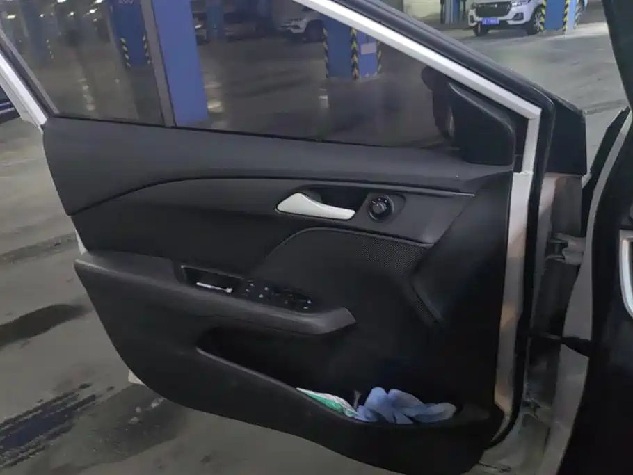 Chevrolet Cavalier 2019 320 Automatic Enjoyment Edition фото 7