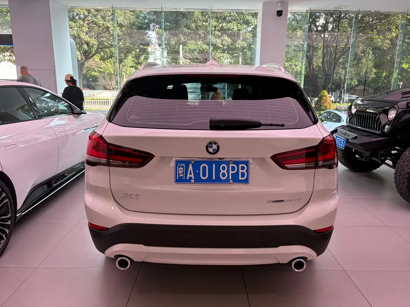 BMW X1 2022 sDrive25Li Leading фото 8