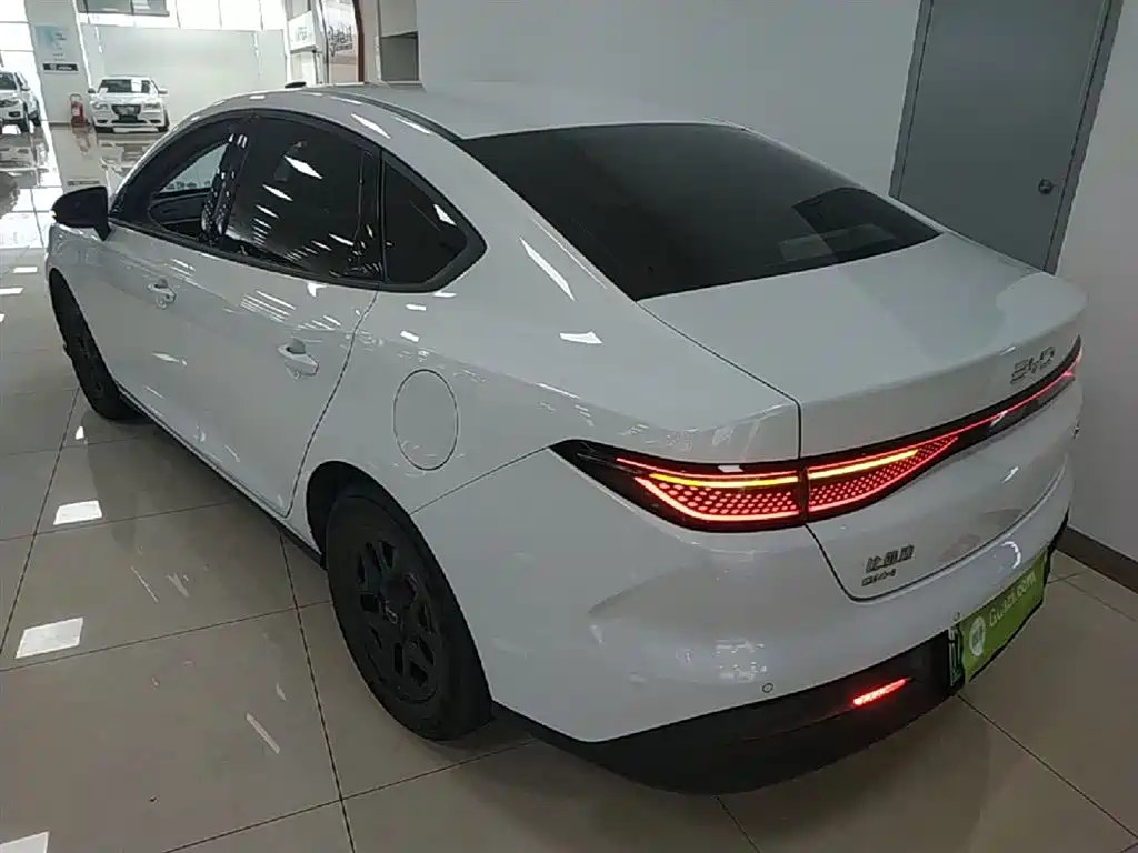BYD Hai Bao 05 DM-i 2025 DM-i Smart Drive Edition 55KM Luxury фото 5